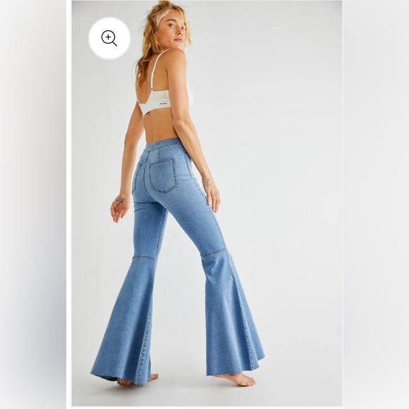 Free People Float on Flares …..Flared Blue Jeans.NWOT - Picture 3 of 13